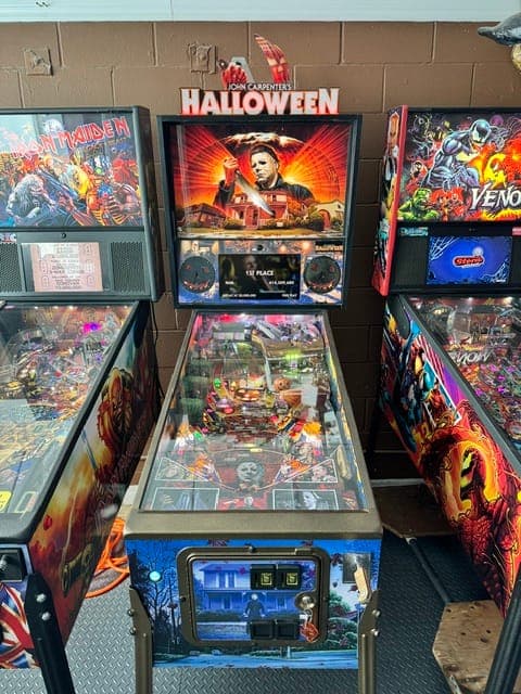 Halloween Collector's Edition pinball machine