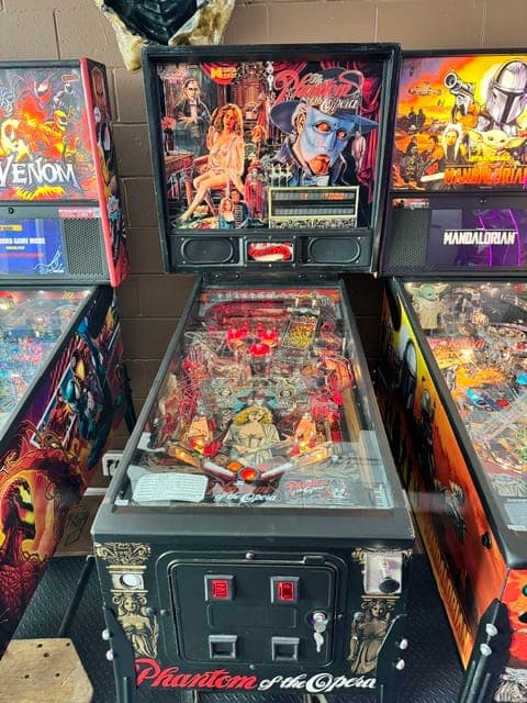 The Phantom of the Opera Data East pinball machine